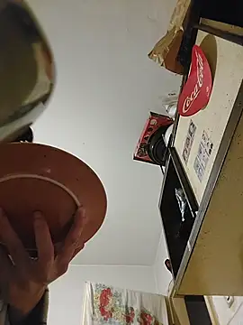 Snapshot of JoLeNe27 chatting on November 29, 2025, 3:59 pm JoLeNe27 online show from November 29, 2025, 3:59 pm