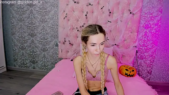 Akilla Queen online show from November 4, 2025, 1:59 am