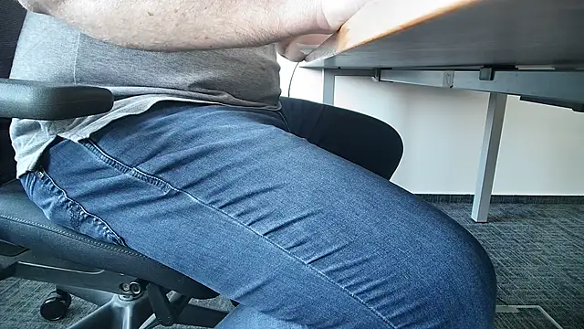 Snapshot of 69bezfleku chatting on November 5, 2025, 11:10 am 69bezfleku online show from November 5, 2025, 11:10 am