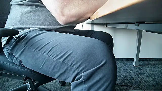 Snapshot of 69bezfleku chatting on November 6, 2025, 7:31 am 69bezfleku online show from November 6, 2025, 7:31 am