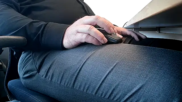 Snapshot of 69bezfleku chatting on November 18, 2025, 7:57 am 69bezfleku online show from November 18, 2025, 7:57 am