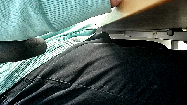 Snapshot of 69bezfleku chatting on February 5, 2026, 7:24 am 69bezfleku online show from February 5, 2026, 7:24 am