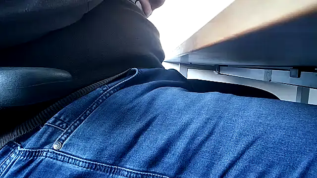 Snapshot of 69bezfleku chatting on February 24, 2026, 7:50 am 69bezfleku online show from February 24, 2026, 7:50 am