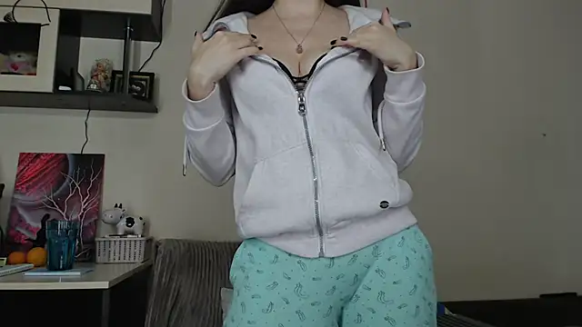 Snapshot of SugarTati chatting on December 19, 2025, 8:49 pm SugarTati online show from December 19, 2025, 8:49 pm