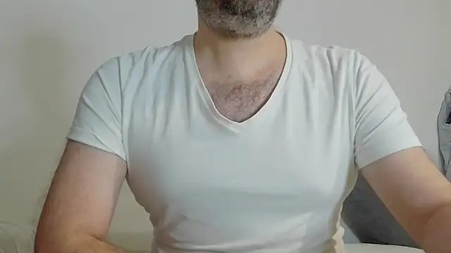 Snapshot of sa_ah_only2 chatting on December 18, 2025, 11:00 pm sa ah only2 online show from December 18, 2025, 11:00 pm