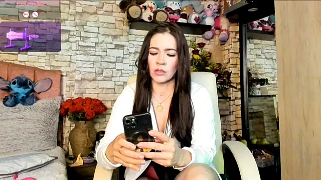 Carla expit online show from May 12, 2026, 12:19 am