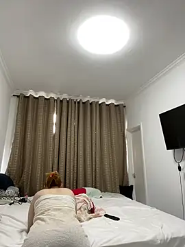 Patriciamoura69 online show from January 24, 2025, 3:24 pm