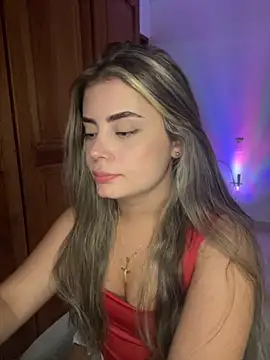 Miss valeriaa online show from November 28, 2025, 10:12 pm