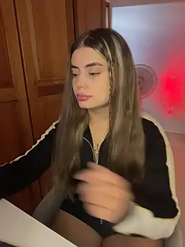 Snapshot of Miss_valeriaa chatting on March 10, 2026, 3:28 pm Miss valeriaa online show from March 10, 2026, 3:28 pm