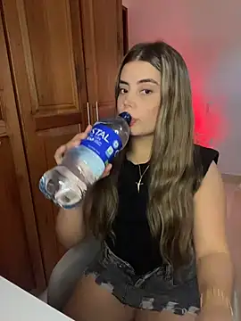 Snapshot of Miss_valeriaa chatting on March 11, 2026, 9:43 pm Miss valeriaa online show from March 11, 2026, 9:43 pm