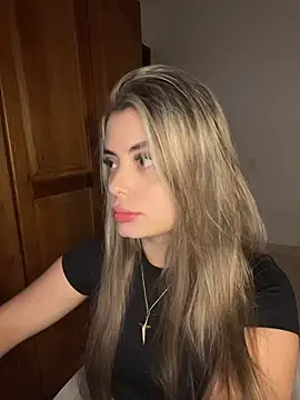 Snapshot of Miss_valeriaa chatting on May 21, 2026, 2:46 pm Miss valeriaa online show from May 21, 2026, 2:46 pm