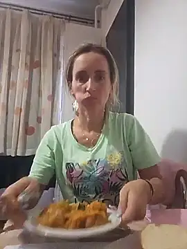 Snapshot of IsabelleEthan chatting on January 23, 2025, 11:04 am IsabelleEthan online show from January 23, 2025, 11:04 am
