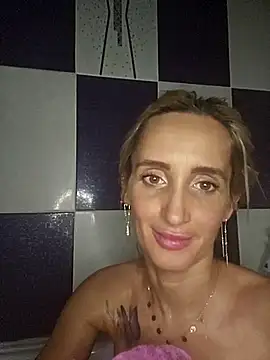 Snapshot of IsabelleEthan chatting on March 4, 2025, 6:50 pm IsabelleEthan online show from March 4, 2025, 6:50 pm
