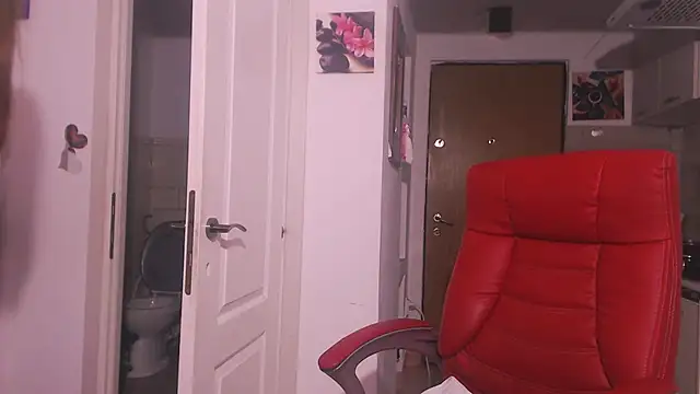 simyhvn online show from October 31, 2025, 5:52 am