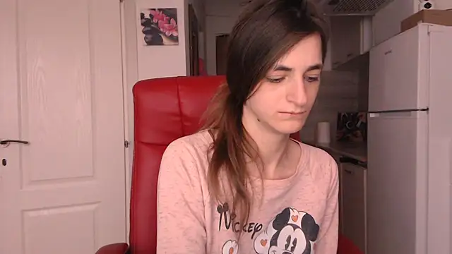 simyhvn online show from April 16, 2026, 4:02 am