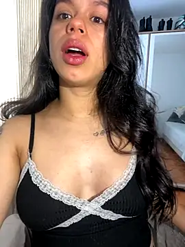Snapshot of xlovelygirlx chatting on September 13, 2025, 6:18 pm xlovelygirlx online show from September 13, 2025, 6:18 pm