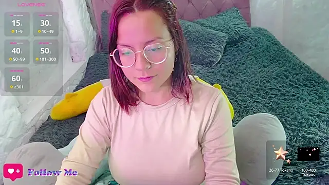 emma luna1986 online show from January 15, 2025, 4:25 am