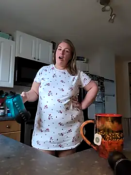 Snapshot of Canadian_BBW chatting on January 6, 2026, 10:34 pm Canadian BBW online show from January 6, 2026, 10:34 pm