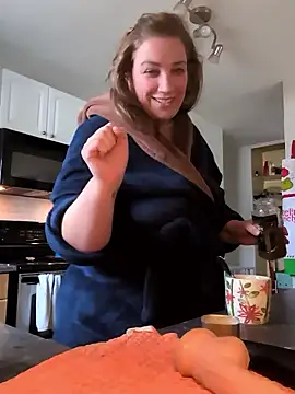 Snapshot of Canadian_BBW chatting on January 10, 2026, 7:37 pm Canadian BBW online show from January 10, 2026, 7:37 pm