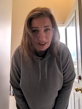 Snapshot of Canadian_BBW chatting on February 26, 2026, 7:57 pm Canadian BBW online show from February 26, 2026, 7:57 pm