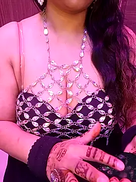 Snapshot of indian_passion chatting on October 22, 2025, 7:35 pm indian passion online show from October 22, 2025, 7:35 pm