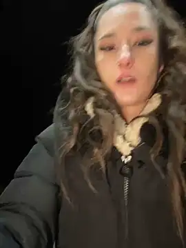 Snapshot of joanaelaa chatting on December 19, 2024, 8:55 pm joanaelaa online show from December 19, 2024, 8:55 pm