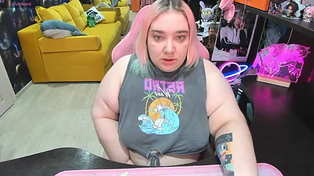 Snapshot of Softie_Sofy chatting on June 5, 2026, 2:29 am Softie Sofy online show from June 5, 2026, 2:29 am