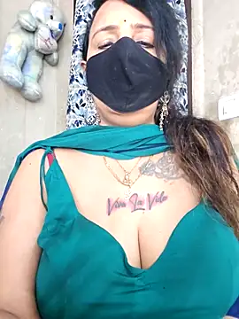 cute-tanvi online show from March 21, 2026, 1:54 am