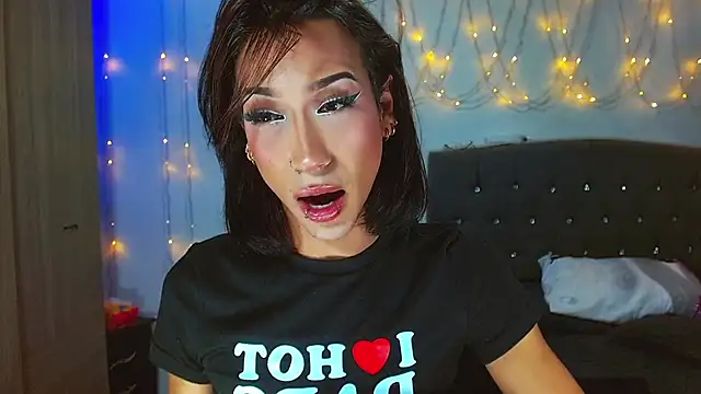 Kenisha Sweet online show from February 4, 2025, 5:10 am