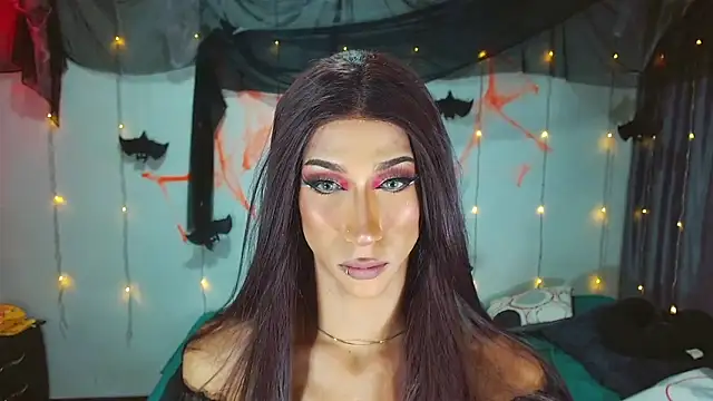 Kenisha Sweet online show from October 18, 2025, 8:31 pm