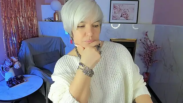 Snapshot of CarmenSoft chatting on January 10, 2026, 8:32 pm CarmenSoft online show from January 10, 2026, 8:32 pm