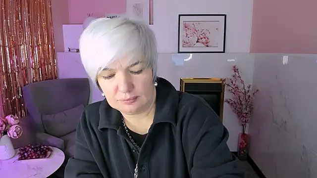 Snapshot of CarmenSoft chatting on January 13, 2026, 8:47 pm CarmenSoft online show from January 13, 2026, 8:47 pm