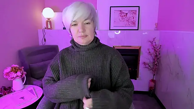 Snapshot of CarmenSoft chatting on February 3, 2026, 8:47 pm CarmenSoft online show from February 3, 2026, 8:47 pm