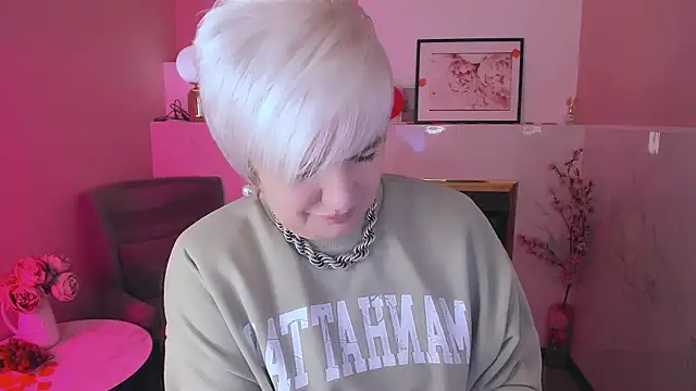 Snapshot of CarmenSoft chatting on February 20, 2026, 8:42 pm CarmenSoft online show from February 20, 2026, 8:42 pm