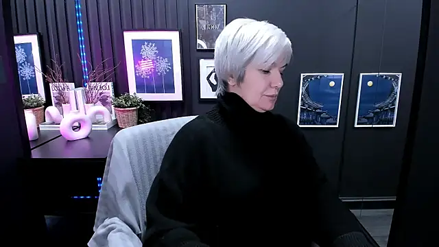 Snapshot of CarmenSoft chatting on February 28, 2026, 9:05 pm CarmenSoft online show from February 28, 2026, 9:05 pm