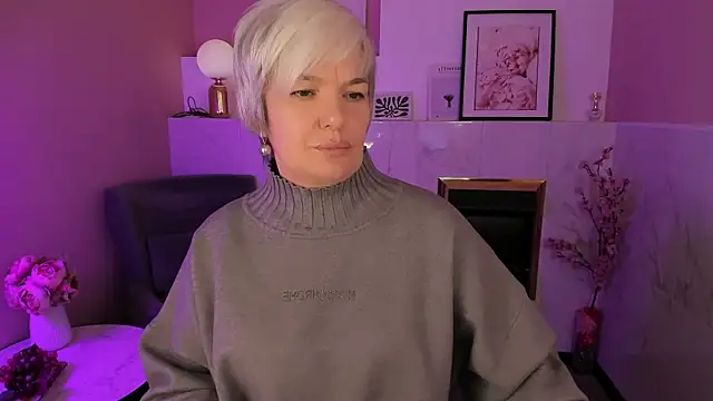 Snapshot of CarmenSoft chatting on March 7, 2026, 8:39 pm CarmenSoft online show from March 7, 2026, 8:39 pm