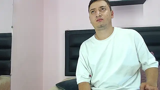 ares sexxx online show from February 3, 2025, 2:03 am