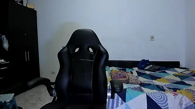 ares sexxx online show from April 12, 2026, 12:59 am