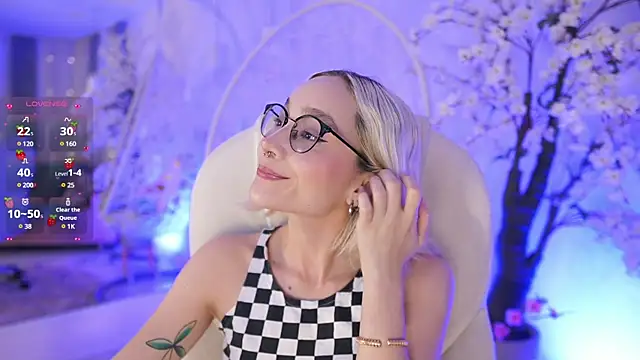 DalahiaRush online show from February 11, 2025, 11:43 am