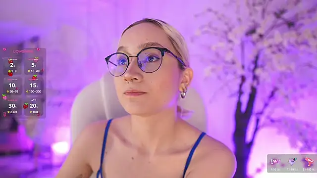 DalahiaRush online show from February 13, 2025, 11:50 am