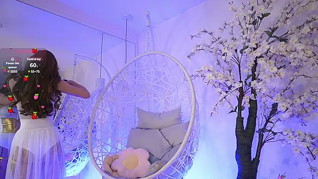 DalahiaRush online show from February 24, 2025, 2:37 pm