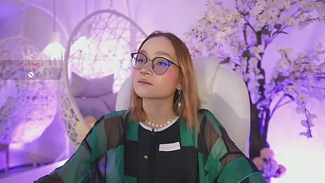 DalahiaRush online show from September 24, 2025, 7:06 pm