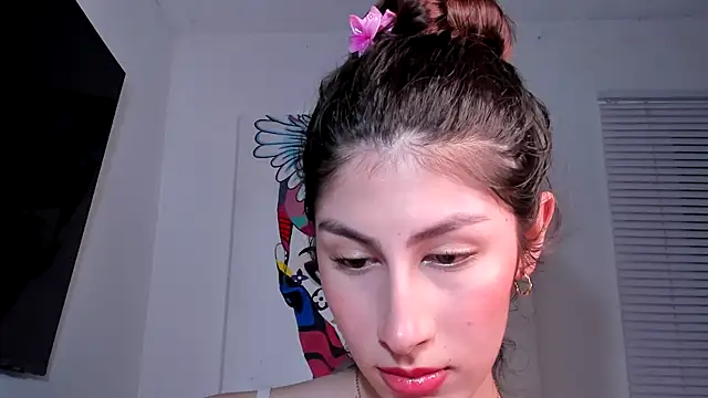Snapshot of valeria_gonzales_ chatting on March 13, 2025, 3:44 am valeria gonzales online show from March 13, 2025, 3:44 am