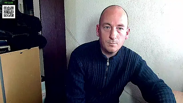 Snapshot of Johan___Barker chatting on December 5, 2024, 2:44 pm Johan Barker online show from December 5, 2024, 2:44 pm
