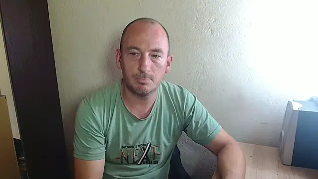 Snapshot of Johan___Barker chatting on October 27, 2025, 12:42 pm Johan Barker online show from October 27, 2025, 12:42 pm