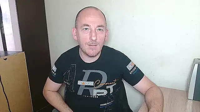 Johan   Barker online show from February 3, 2026, 11:37 am