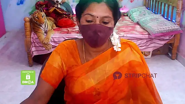 Snapshot of Novapol chatting on December 14, 2024, 5:36 pm Novapol online show from December 14, 2024, 5:36 pm