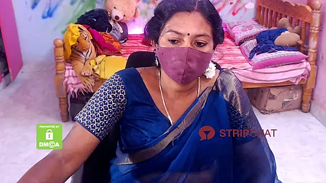 Snapshot of Novapol chatting on February 2, 2025, 12:57 pm Novapol online show from February 2, 2025, 12:57 pm