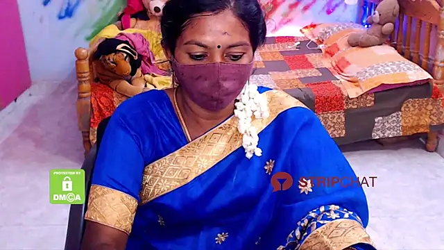 Snapshot of Novapol chatting on February 12, 2025, 12:12 pm Novapol online show from February 12, 2025, 12:12 pm