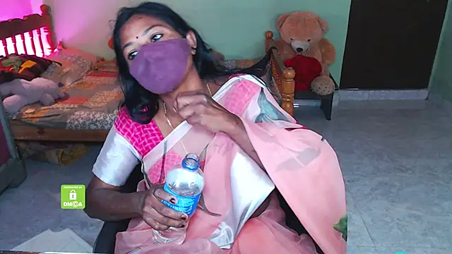 Snapshot of Novapol chatting on December 14, 2025, 6:41 am Novapol online show from December 14, 2025, 6:41 am